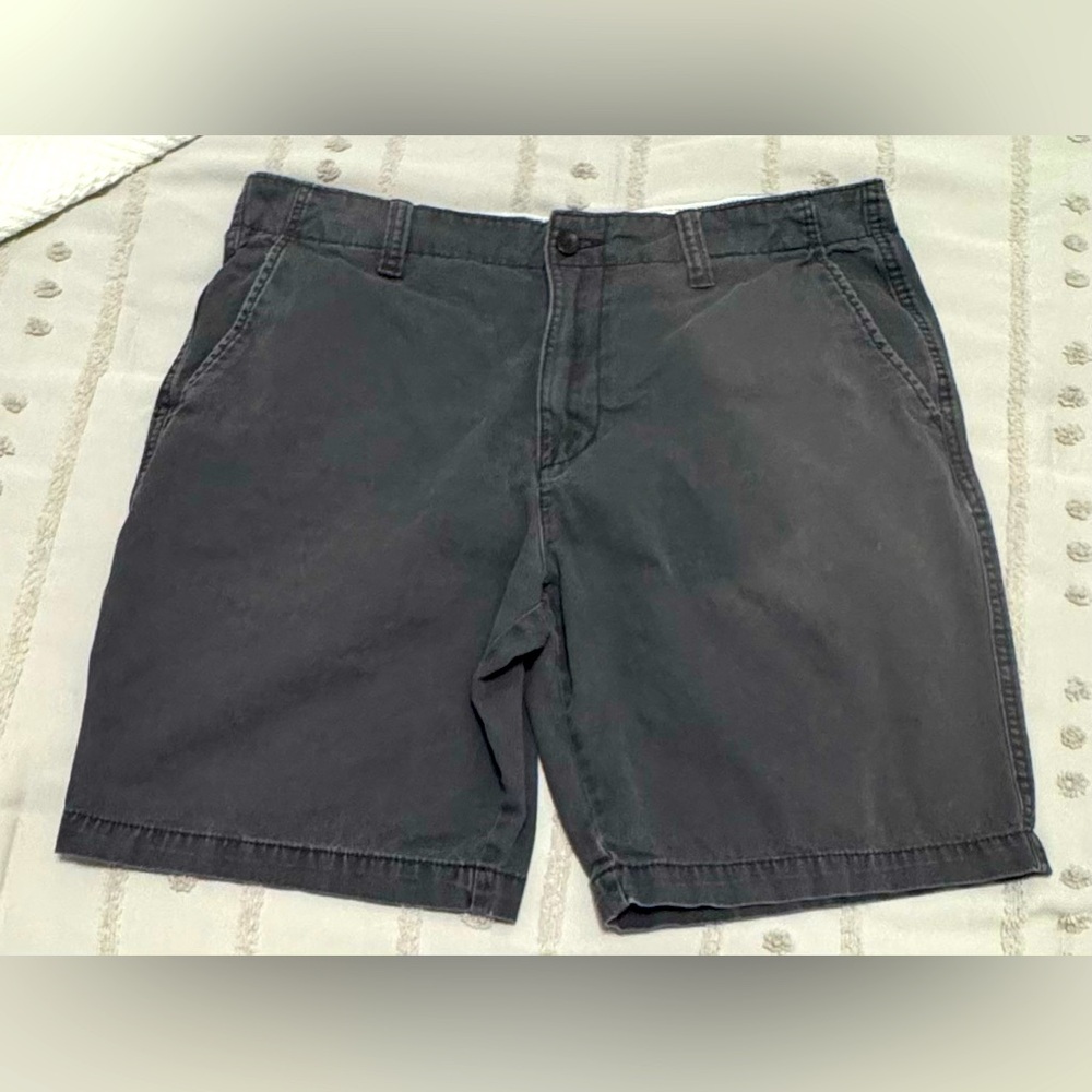 Old navy lived-in straight men’s shorts